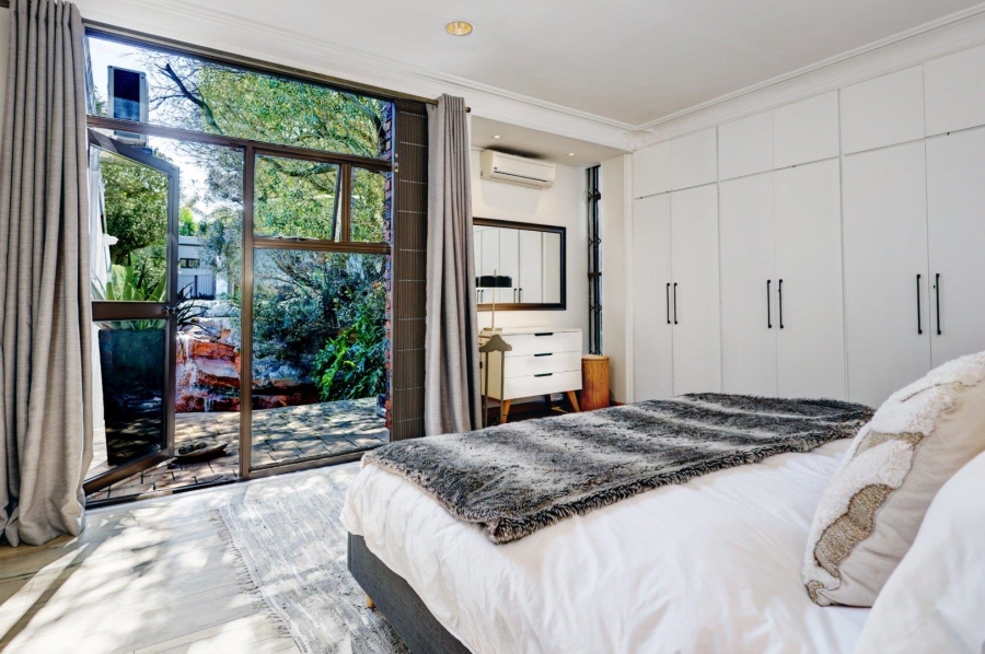 4 Bedroom Property for Sale in Loevenstein Western Cape